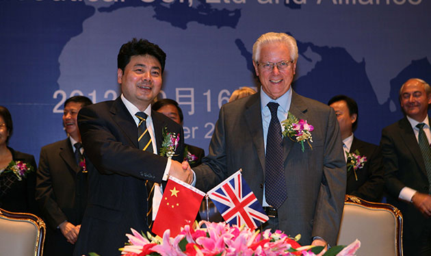 Stefano Pessina with Zhou Yaoping